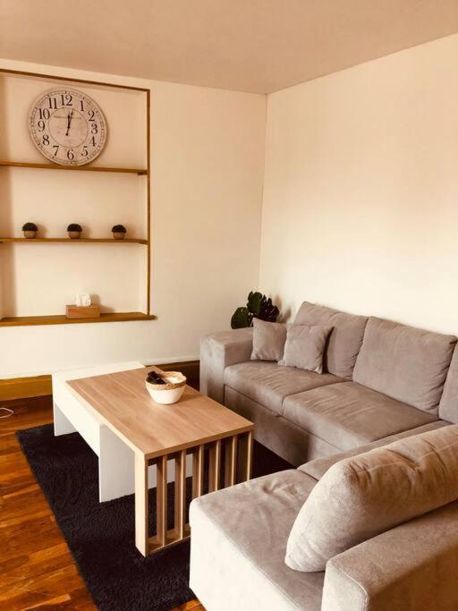 Spacieux Et Elegant Appartement Idealement Situe. Chamouilley Ngoại thất bức ảnh